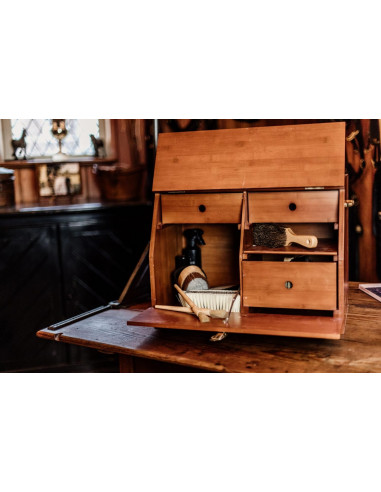 Kentucky Show Grooming Box