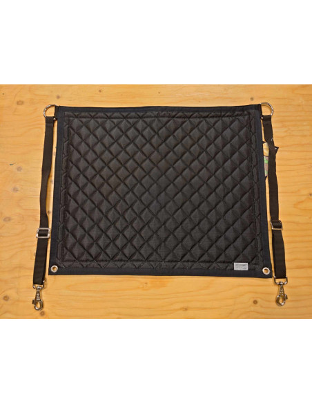 Equest Stable Guard Svart