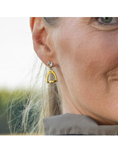 Örhänge stigbygel med sten 2