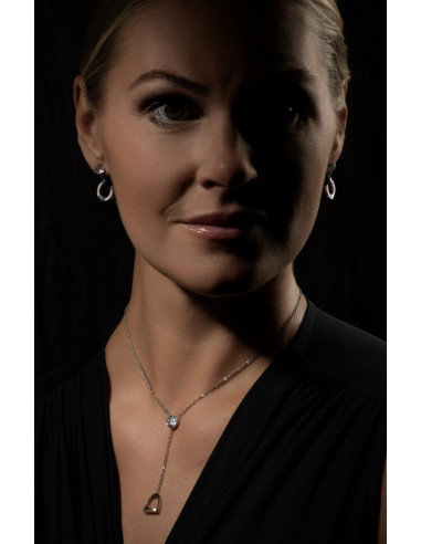 Halsband stigbygel med sten